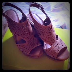 Gianni Bini Wedge 7.5 NEW